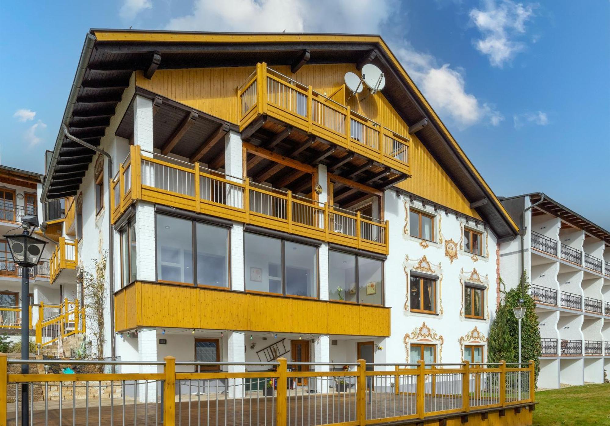 Hotel Riesberghof Lindberg Exterior photo